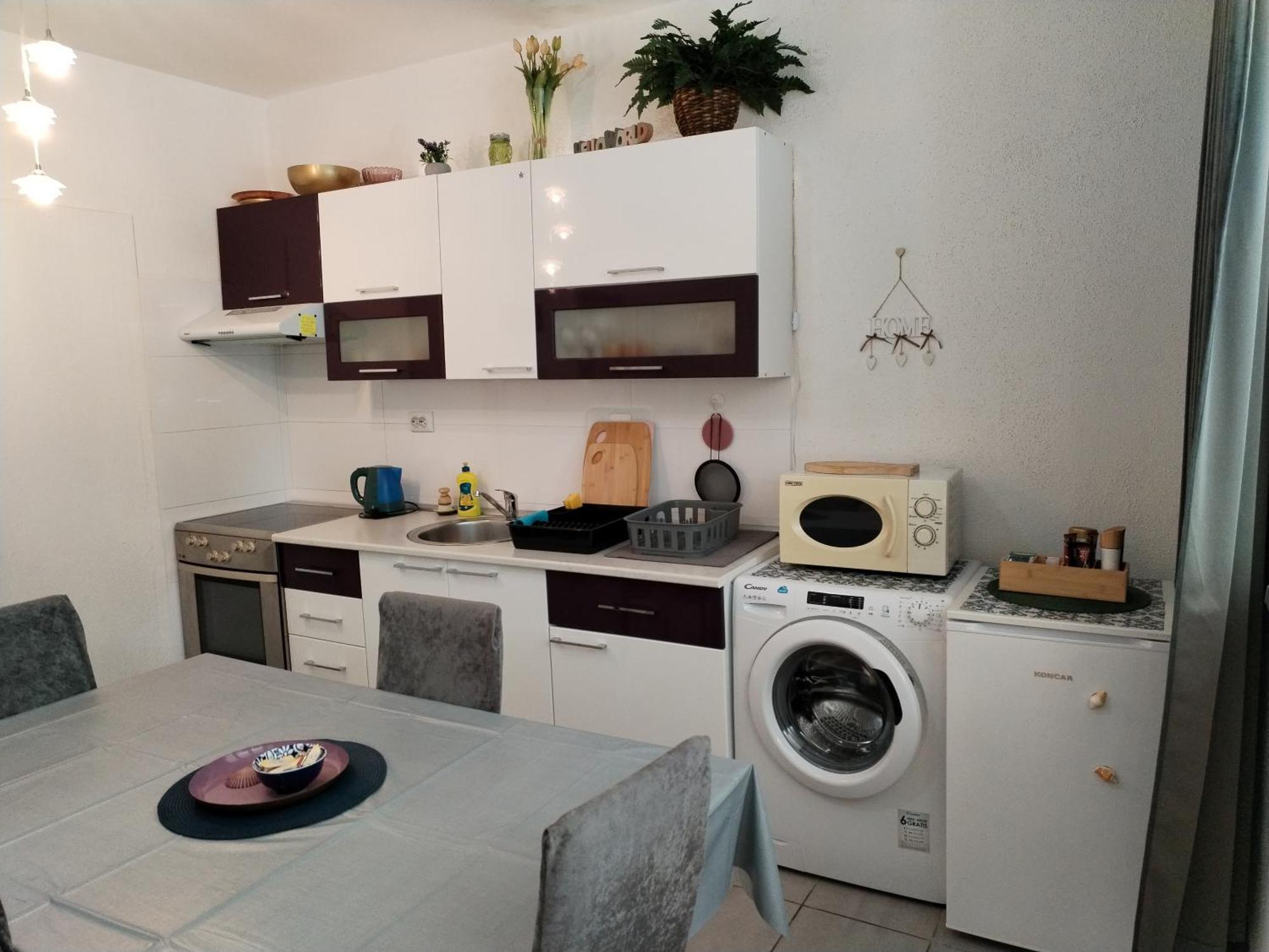 Apartment Suzana 2Br Split With Balcony Exteriör bild