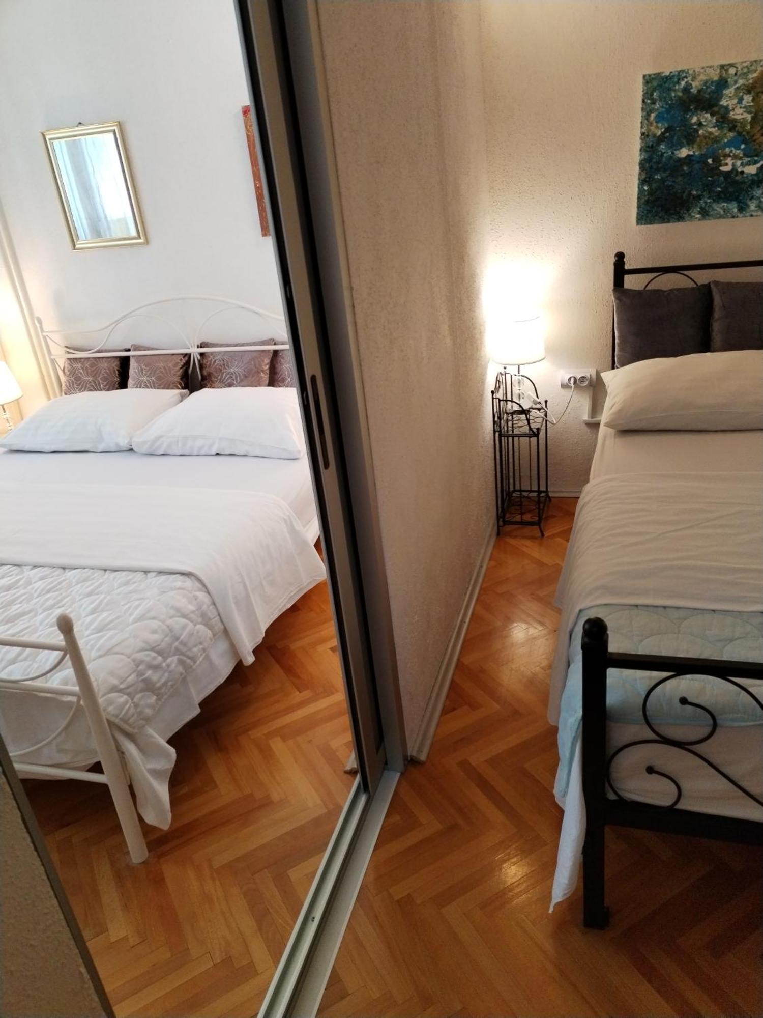 Apartment Suzana 2Br Split With Balcony Exteriör bild