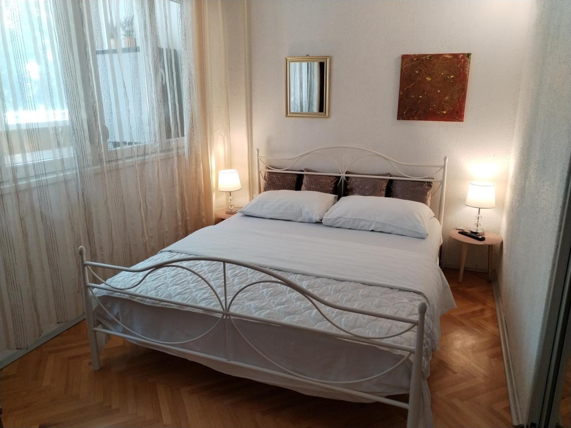 Apartment Suzana 2Br Split With Balcony Exteriör bild